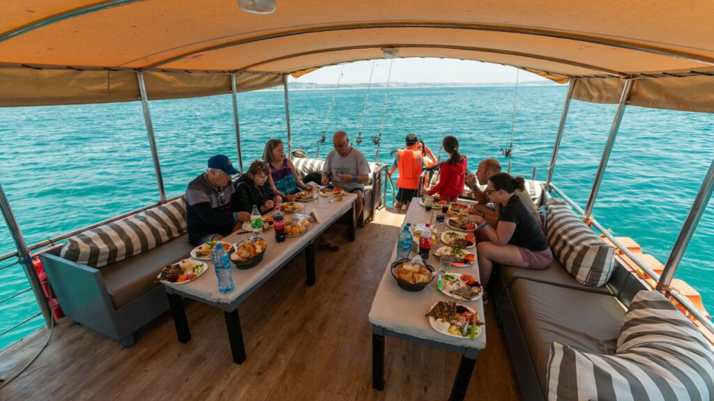 moroccan-lunch-on-boat-agadir